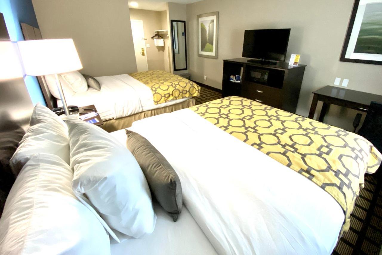 Baymont By Wyndham Latham Albany Airport Hotell Eksteriør bilde