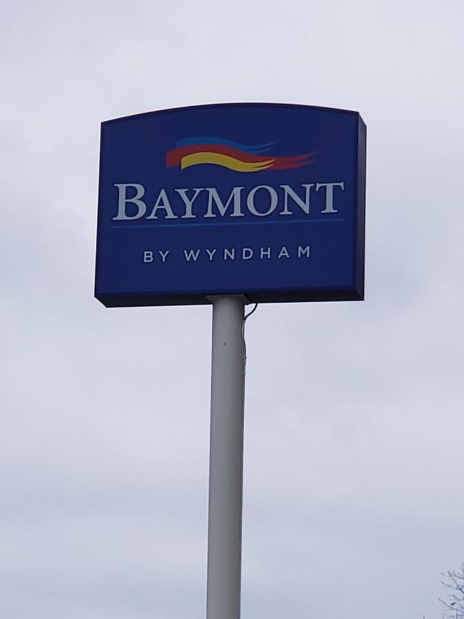 Baymont By Wyndham Latham Albany Airport Hotell Eksteriør bilde